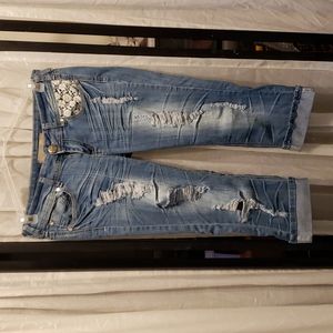 Almost Famous Capris Sz 9